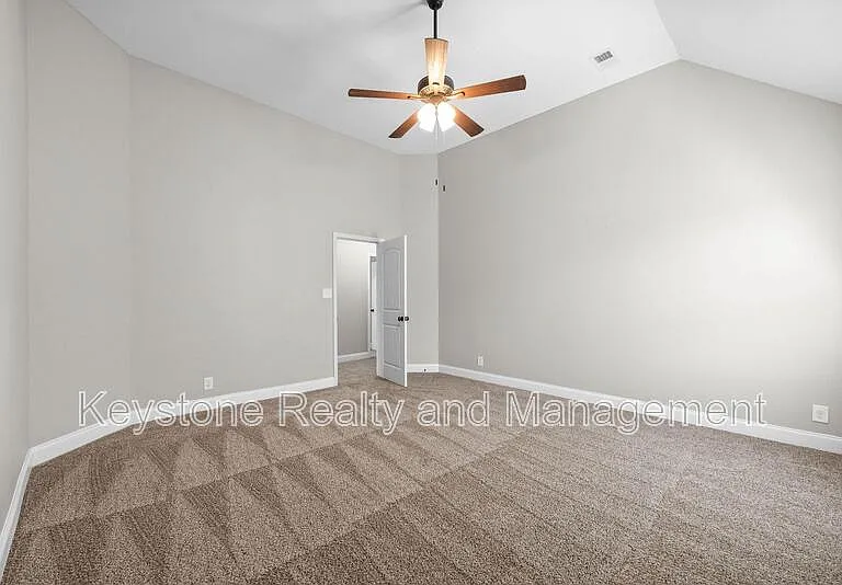 1236 Winterset Dr — Photo 15