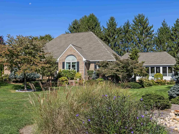 413 Pelham Dr, Waynesboro, VA 22980