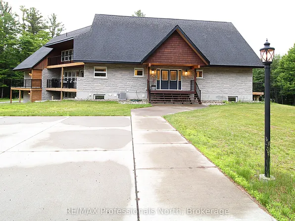 1196 Ravenscliffe Rd, Huntsville, ON P1H 2N5
