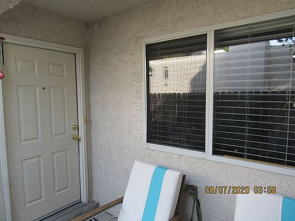 3rd image of 216 Manzano St NE APT B