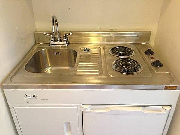 2nd fl front kitchenette