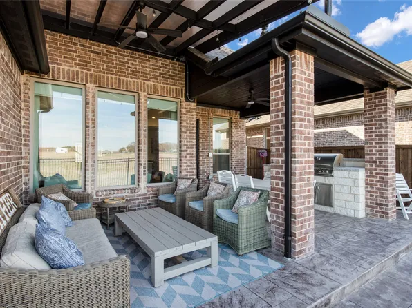 8135 Mary Curran Ct, Dallas, TX 75252