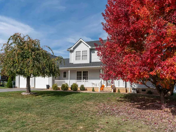 59 Langley Dr, Waynesboro, VA 22980