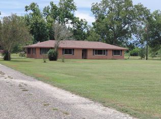 613 C/r 706, Angleton, TX 77515