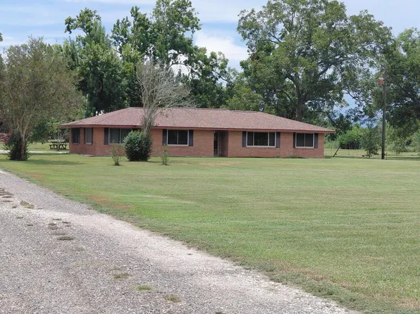 613 C/r 706, Angleton, TX 77515