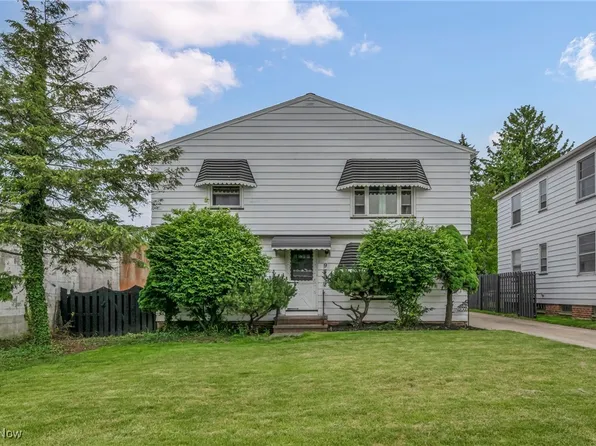 9309 Garfield Blvd, Garfield Heights, OH 44125