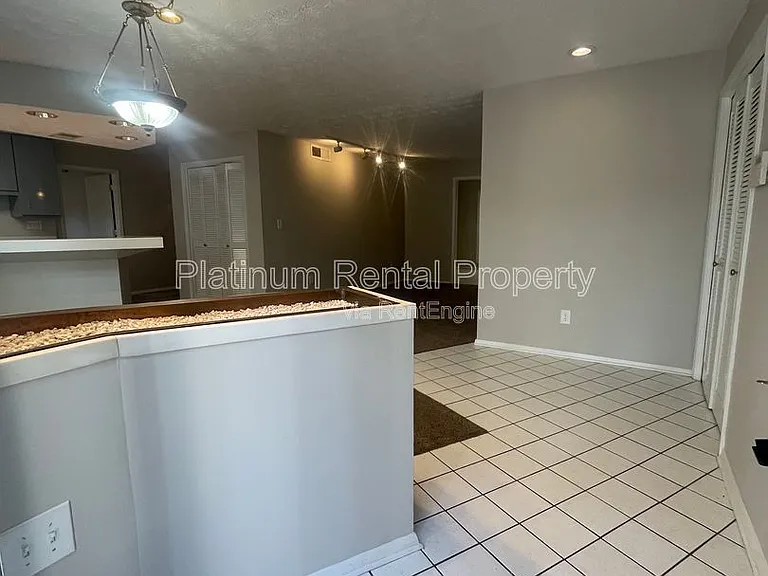402 Wynnes Ridge Cir SE — Photo 4