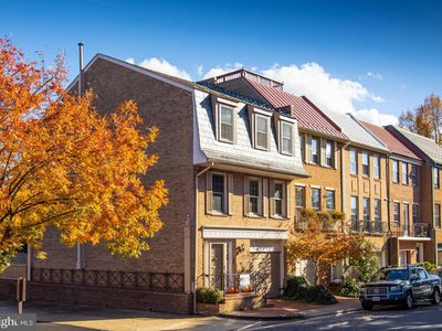 411 N Lee St, Alexandria, VA, 22314