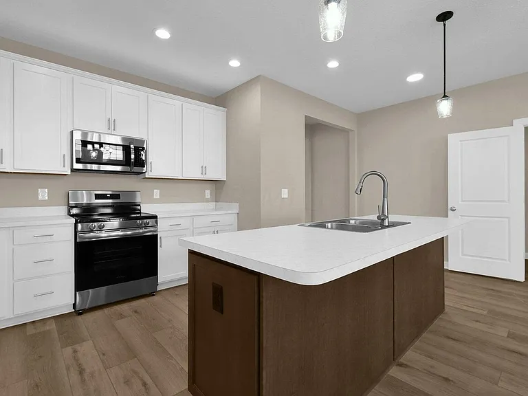 6854 Turnstone Loop — Photo 8