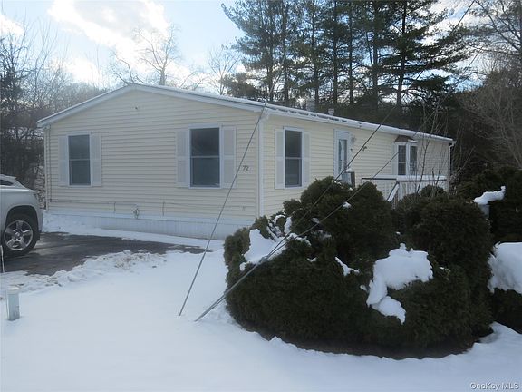 2nd image of 723 Beekman Road #72