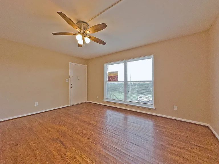 3833 12th Ct S — Photo 4