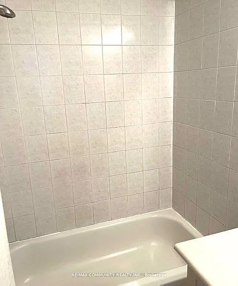 88 Wharnsby Dr E #MAIN — Photo 6