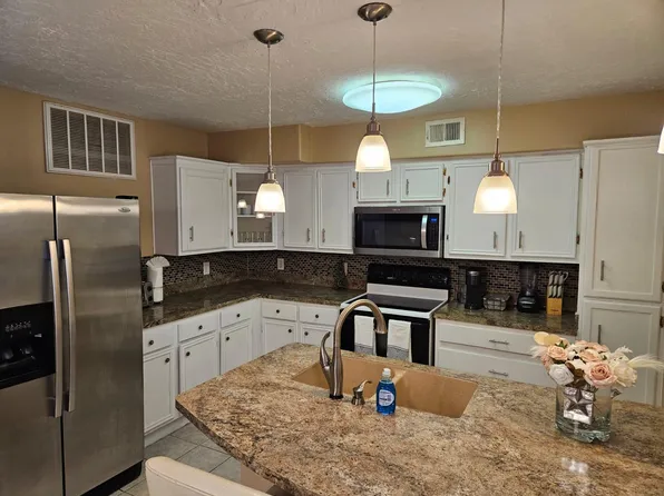 12303 W Village Dr Unit D, Houston, TX 77039