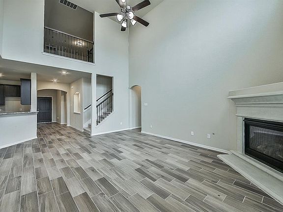 5th image of 2127 White Cove Dr