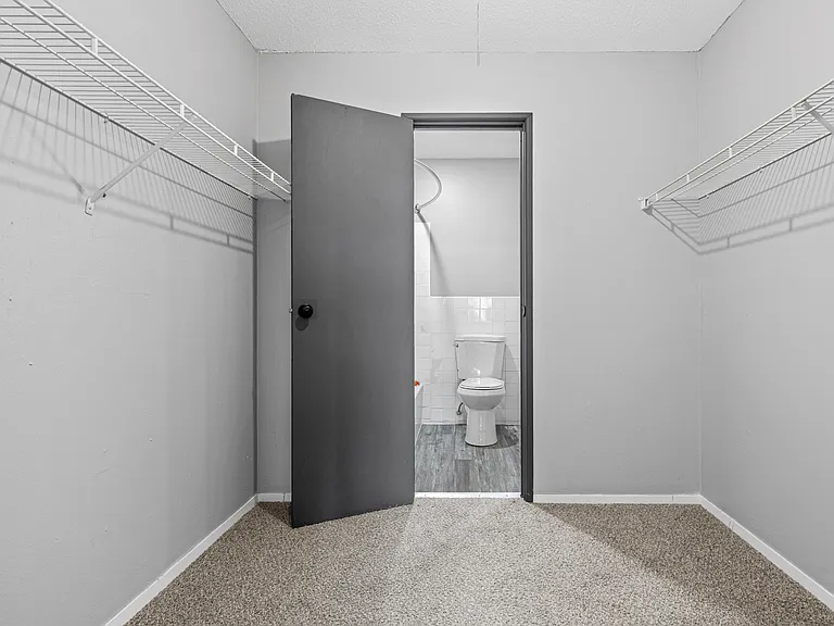 Ridgebrook Apartments — Photo 38