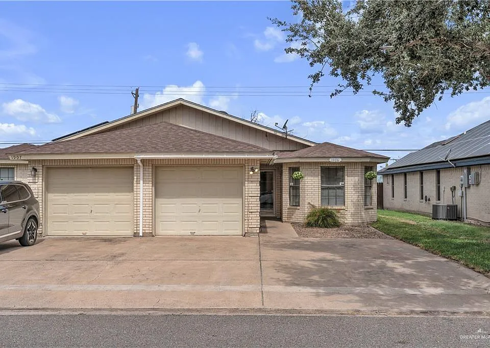 1906 Lake View Dr