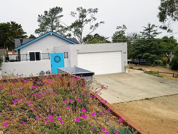 RV Parking with Hookups