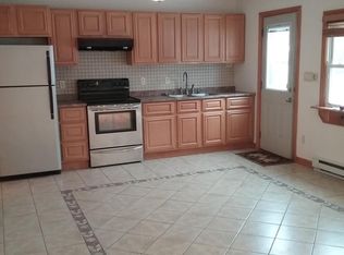 218 Main St, Fiskeville, RI 02823