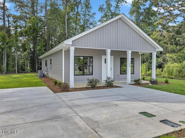 609 N Timberly Lane, Burgaw, NC 28425