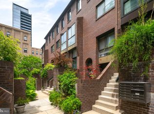 100 N 22nd St APT 111, Philadelphia, PA 19103