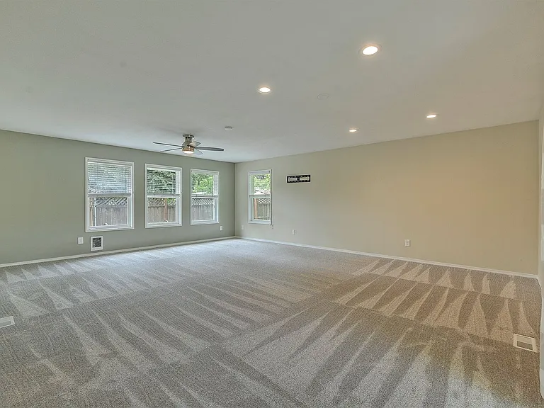 20109 SW 71st Ave — Photo 15