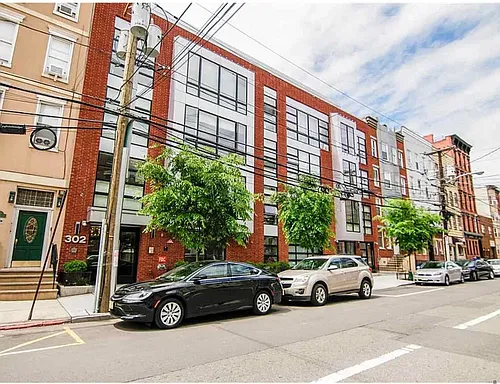 302 Monroe St #4D Photo 1