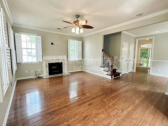 4th image of 2336 Kennison Ln