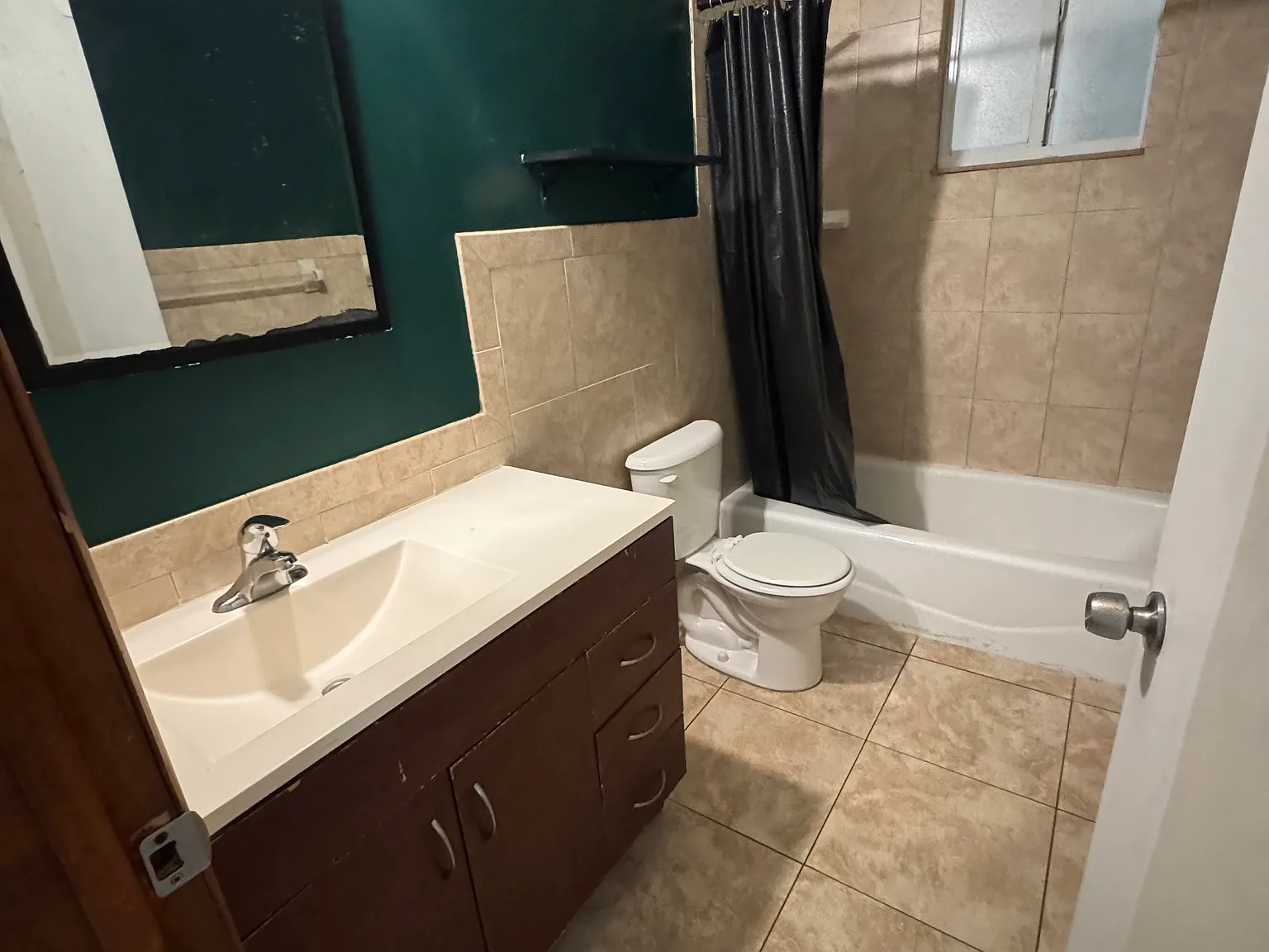 1 bed, $1,300 — Photo 3