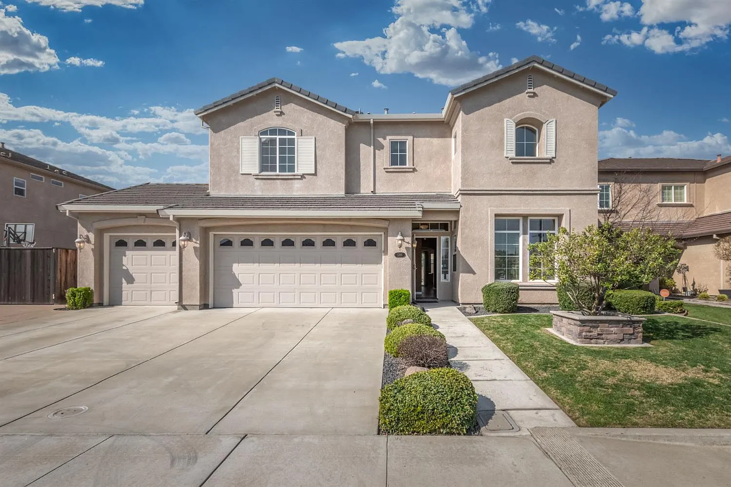 1395 Anacapri Dr photo 1