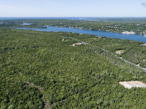 5th image of 39 Powers Rd