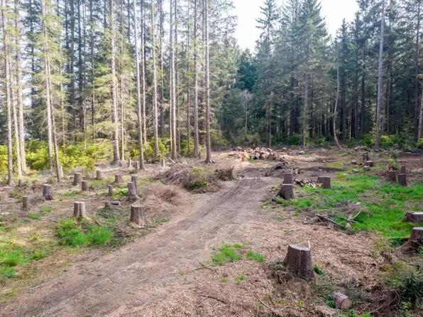 800 Gale Way, Crescent City, CA 95531