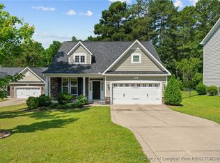128 Valley Stream Rd, Spring Lake, NC 28390