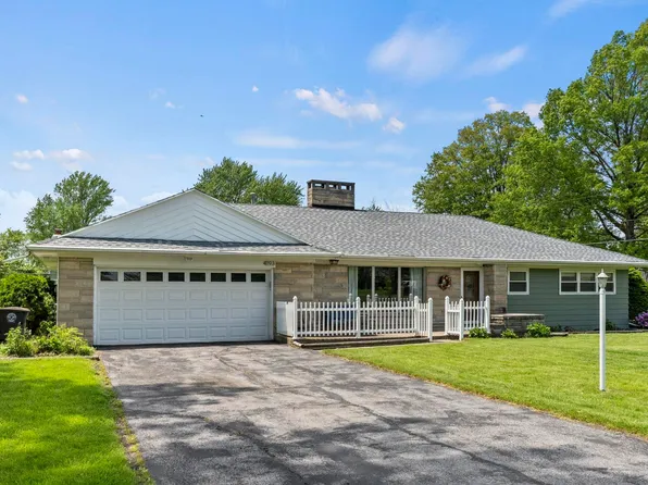 4193 Buesching Dr, Fort Wayne, IN 46815