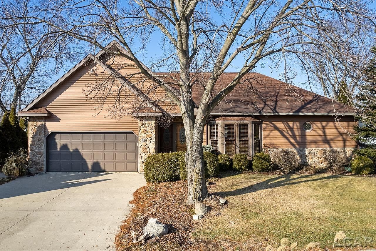 812 Outer Dr, Tecumseh, MI 49286 | Zillow