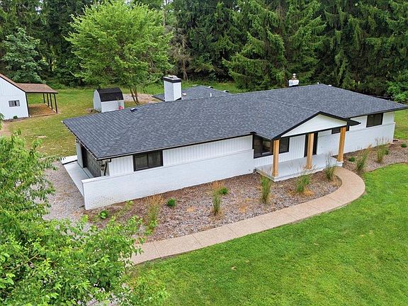 2nd image of 3643 Noble Rd
