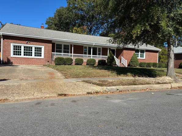 2414 Heutte Dr, Norfolk, VA 23518