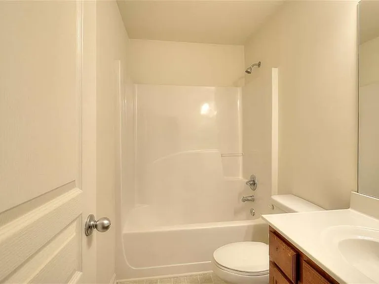 2658 Avanti Way — Photo 17