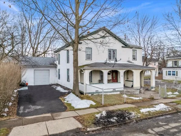 9 S Liberty Ave, Endicott, NY 13760