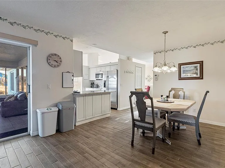 6460 Blueberry Dr — Photo 19