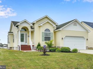 37370 Doubloon Dr, Greenbackville, VA 23356
