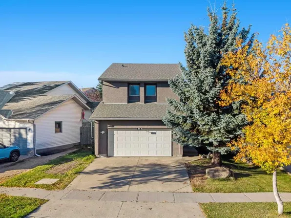 25 NE Sheep River Dr, Okotoks, AB T1S 1N5