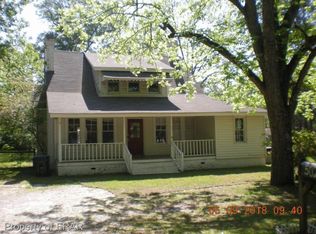 502 N Stewart St, Raeford, NC 28376