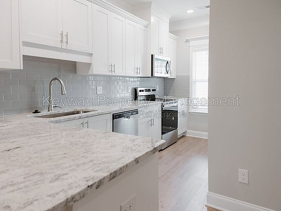 3rd image of 4508 Chestnut Trl