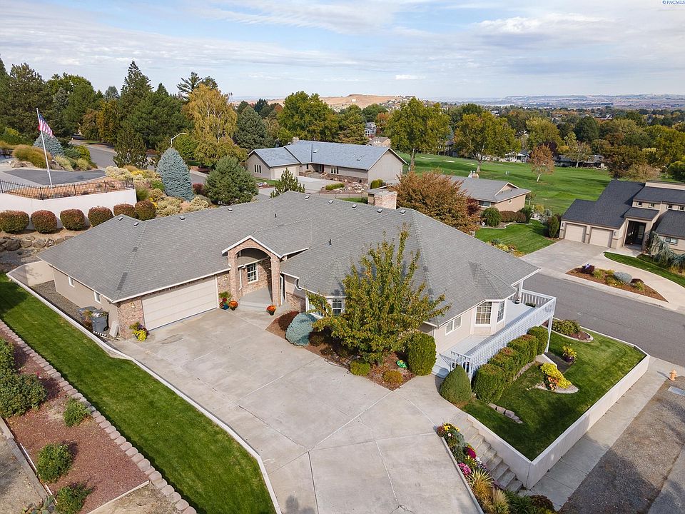 1st image of 151 Hillview Dr