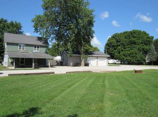 340 W Wilson St, Bement, IL 61813