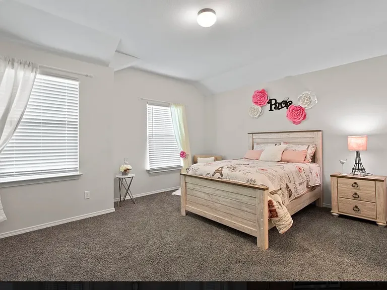 1041 Nepal Sky St — Photo 17