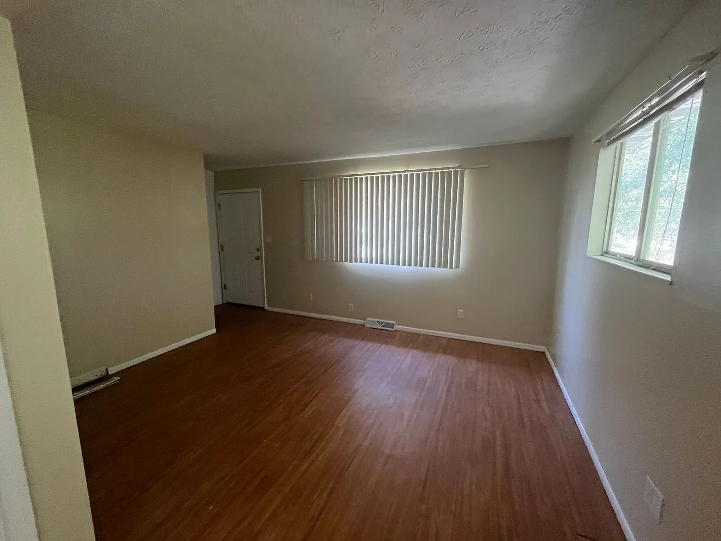 523 Mill St. — Photo 2
