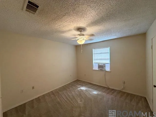 1 bed, 800 sqft, $600 — Photo 2