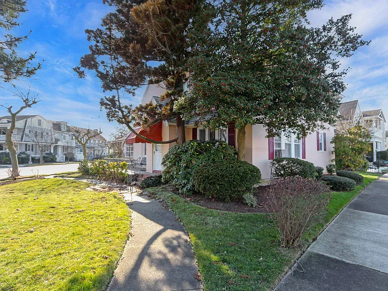 7401 Ventnor Ave — Photo 29