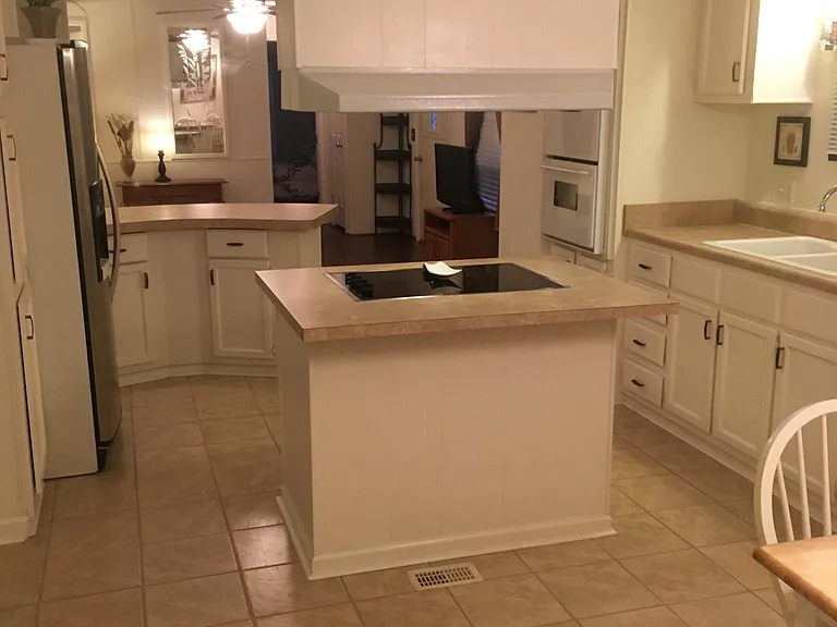 1025 Lake Shadow Dr — Photo 13